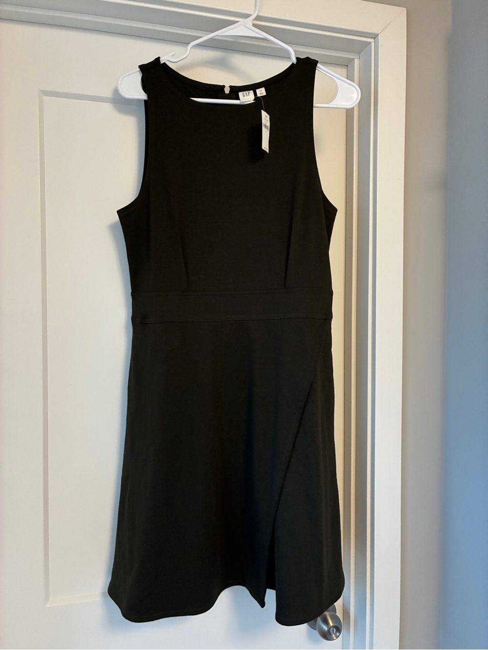 GAP Black Sleeveless Mini Skater Dress